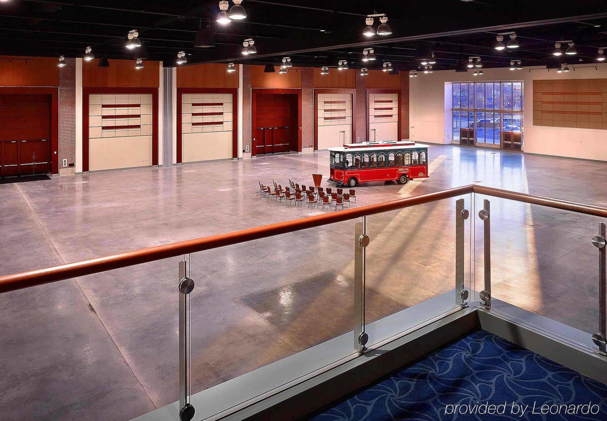 Marriott At The Convention Center Hotel 3*